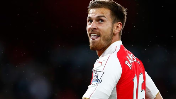 Aaron Ramsey: Từ chối Sir Alex Ferguson, lựa chọn Arsenal và hành trình rực sáng